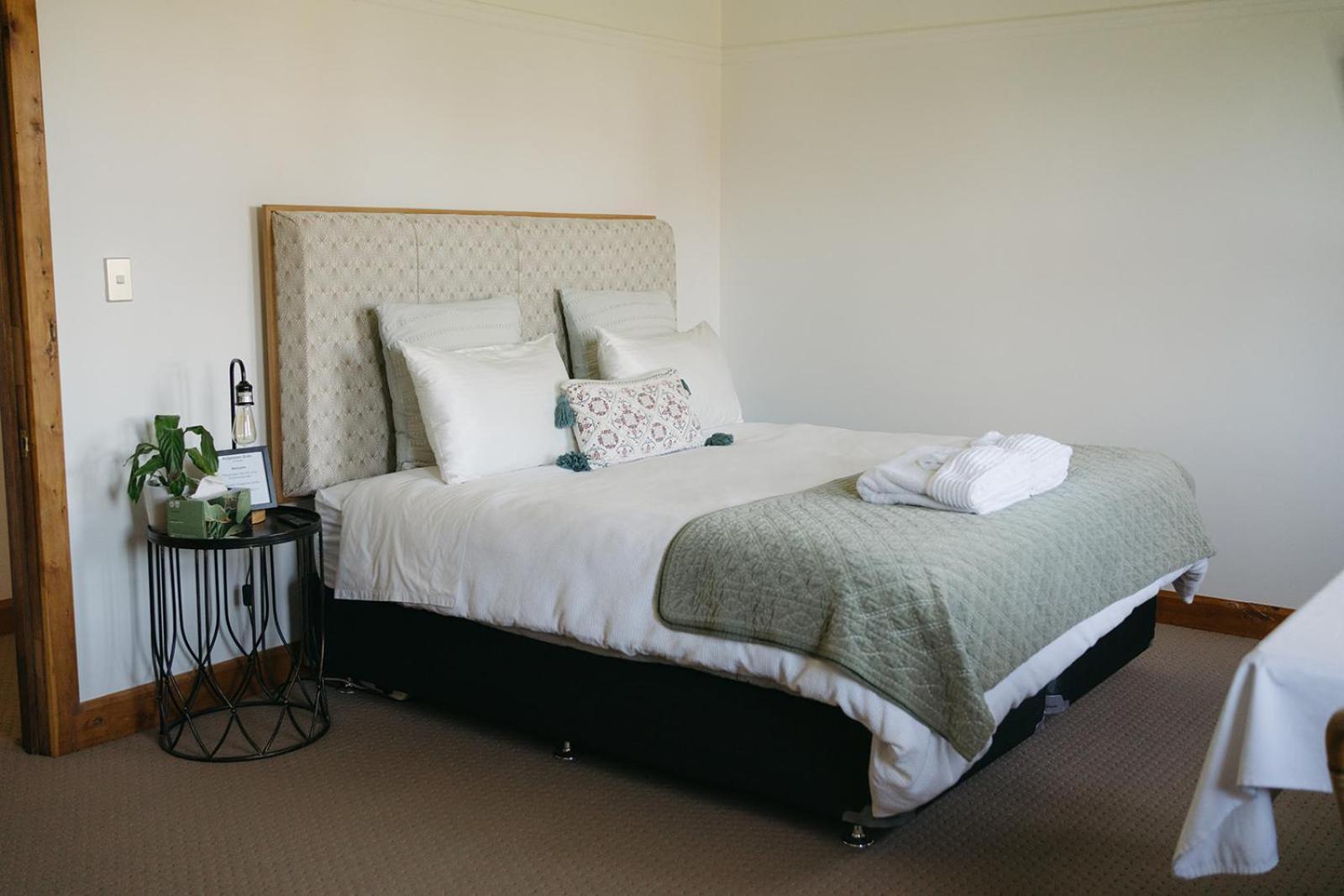 Kingsdown Manor B&B Тимару Экстерьер фото